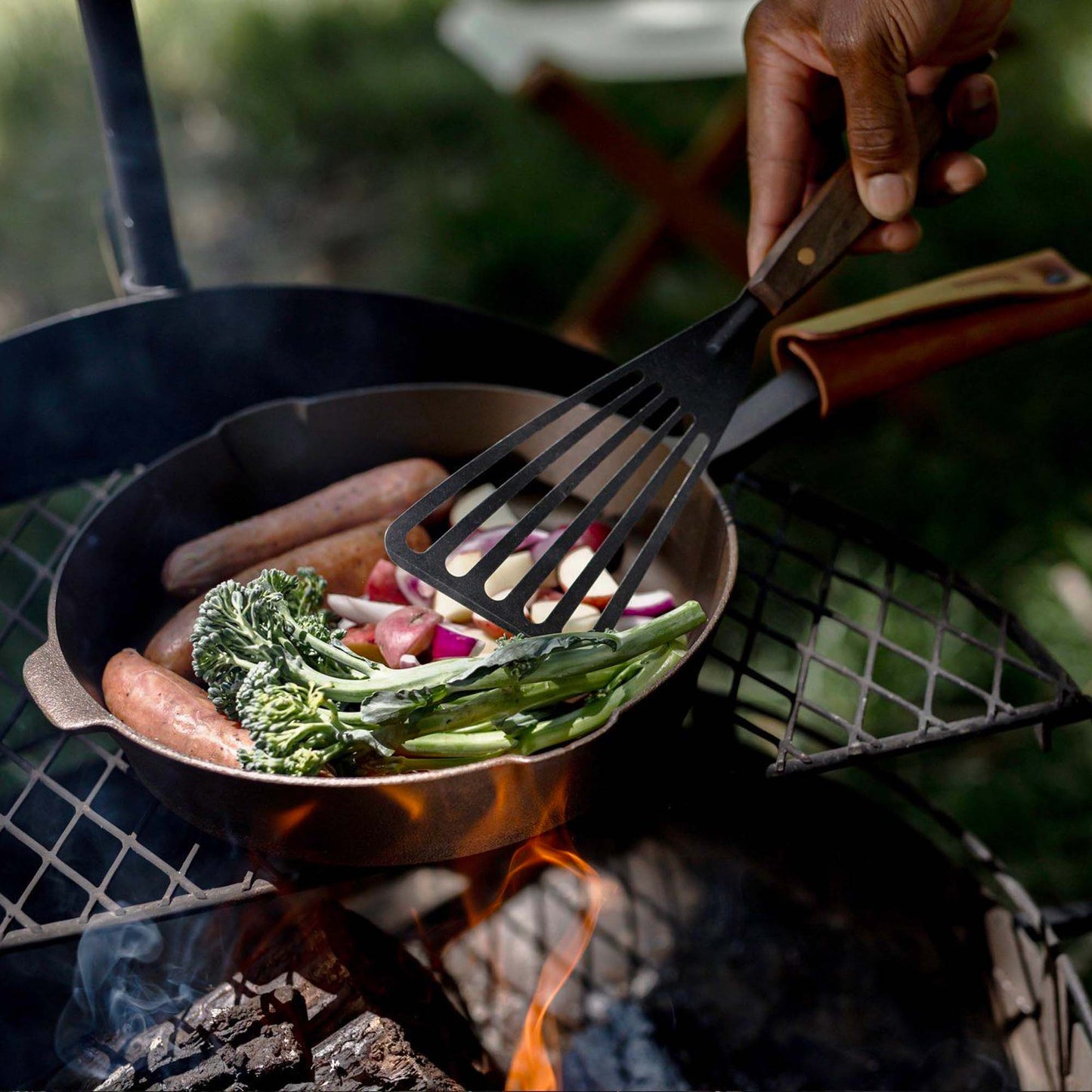 Barebones - All-in-One Cast Iron Skillet