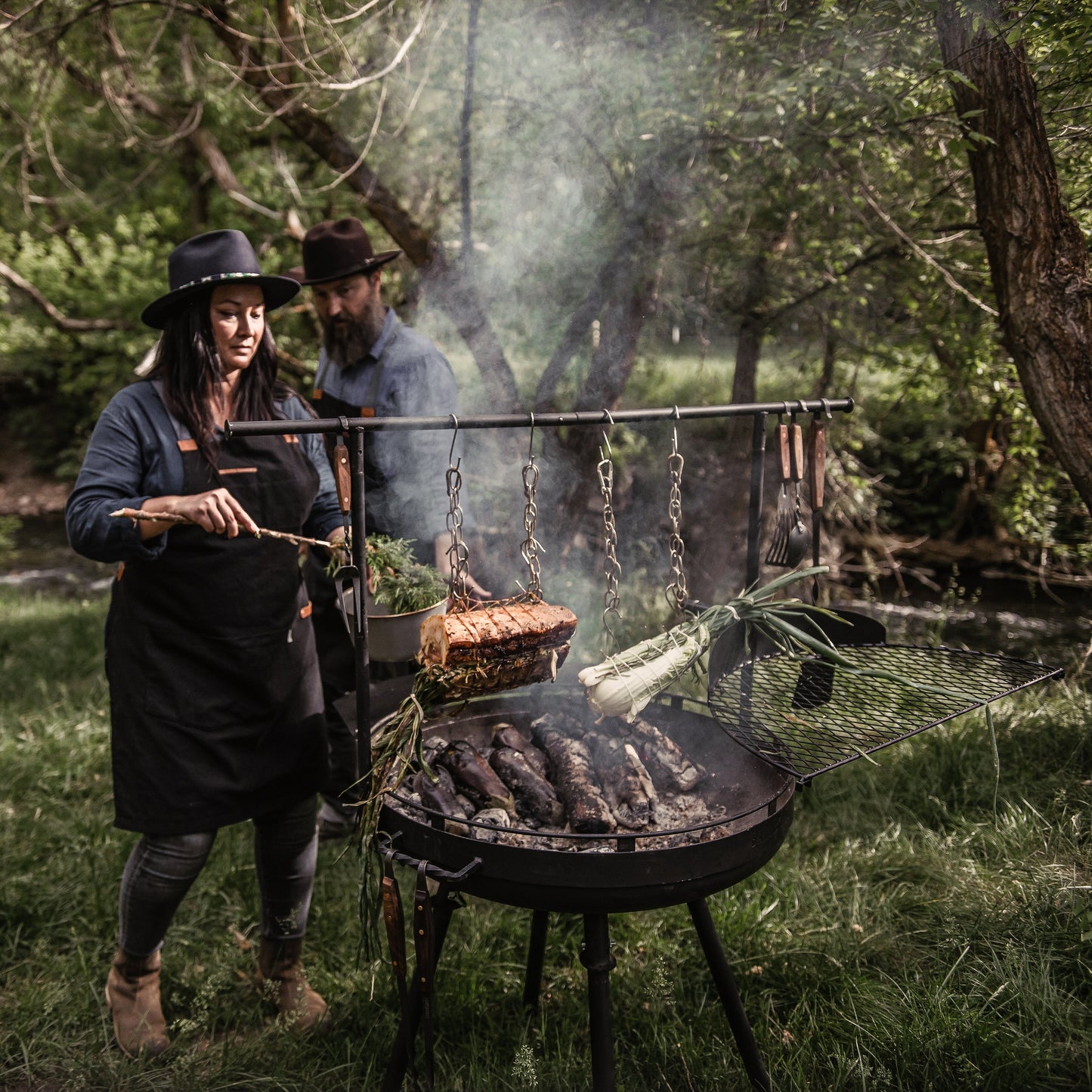 Barebones - Cowboy Fire Pit Grill - 30"