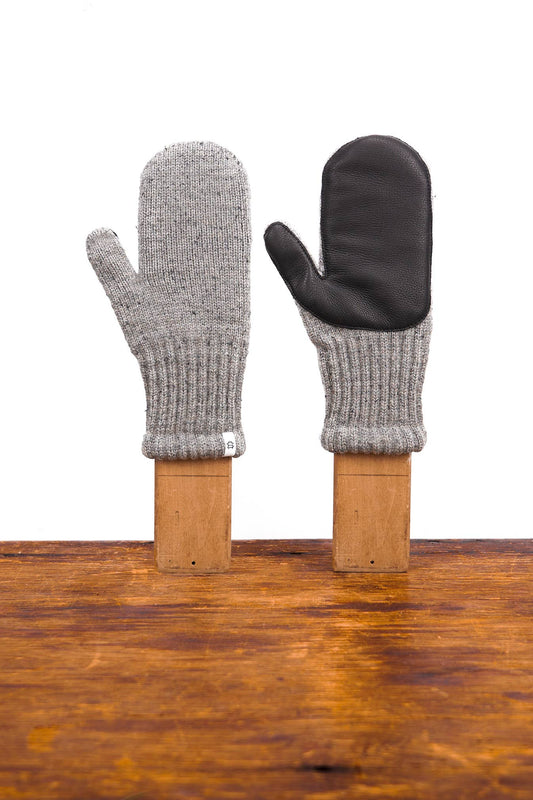 Upstate Stock - Grey Tweed Ragg Wool Mitten with Black Deer Skin