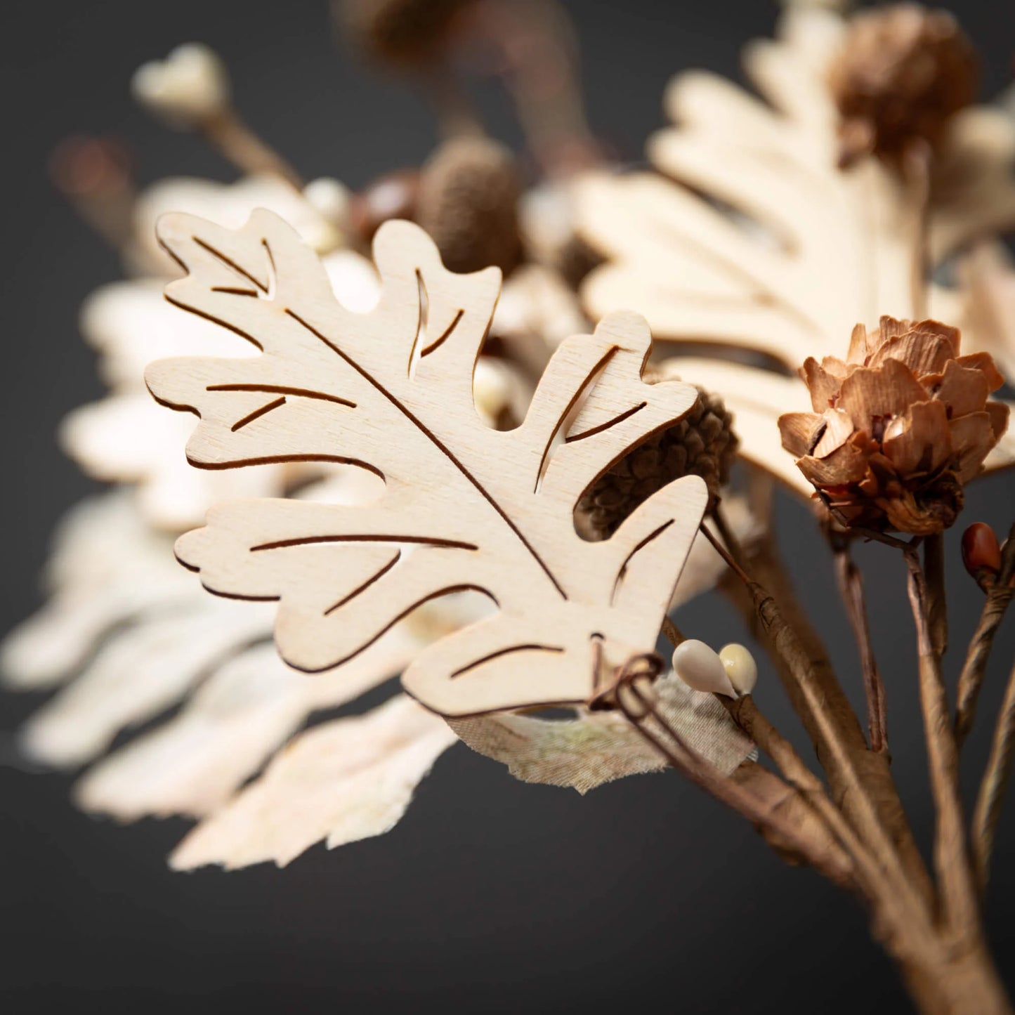 Oak Leaf Pick