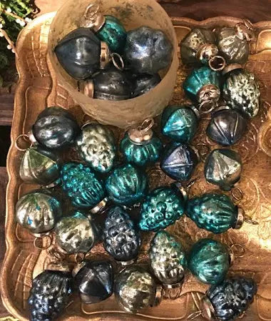 Ornament - Embossed Recycled Mercury Glass Ornament In Muslin Bag ( Set of 36)