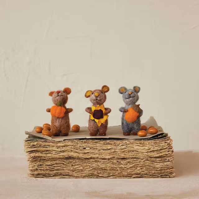 Creative Co-Op - Handmade Wool Felt Mice Acorn/Pumpkin, Sunflower