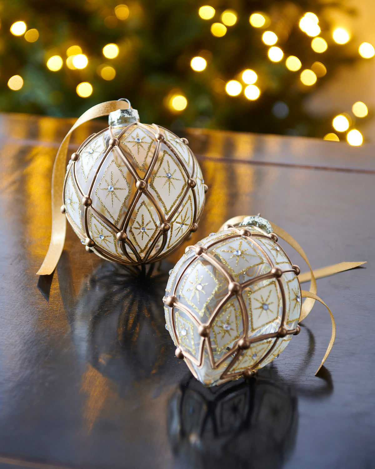 Ornament - 4" White And Gold Deco