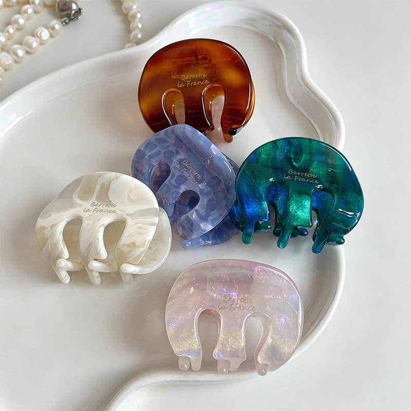 DAYLA - Petite Letter M Claw Clip
