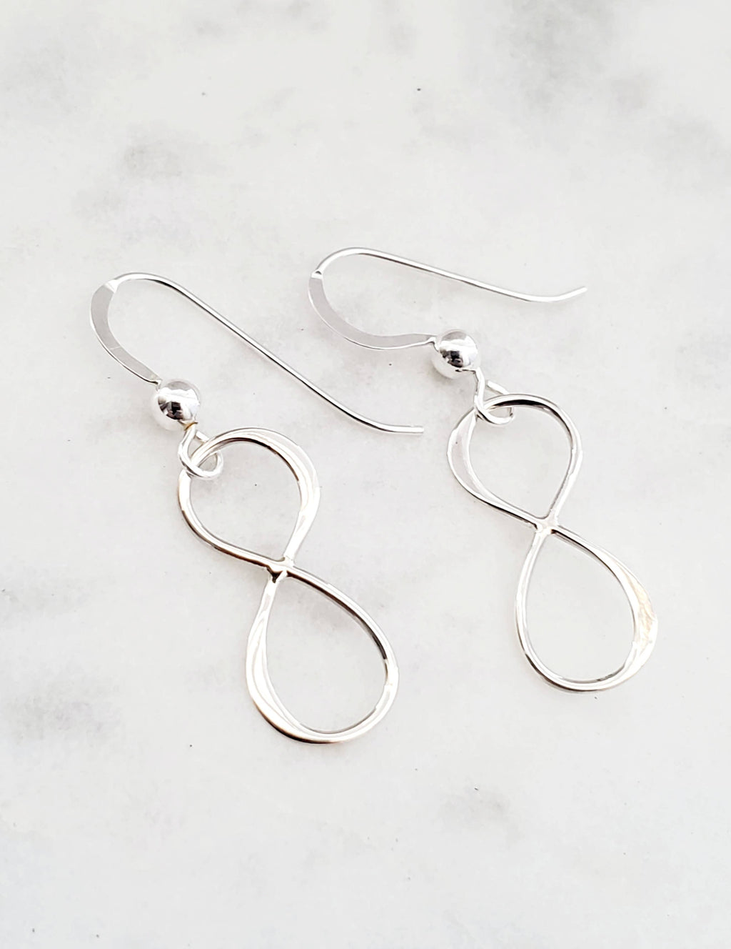Sosie Designs - Silver 925 - Infinity Earrings