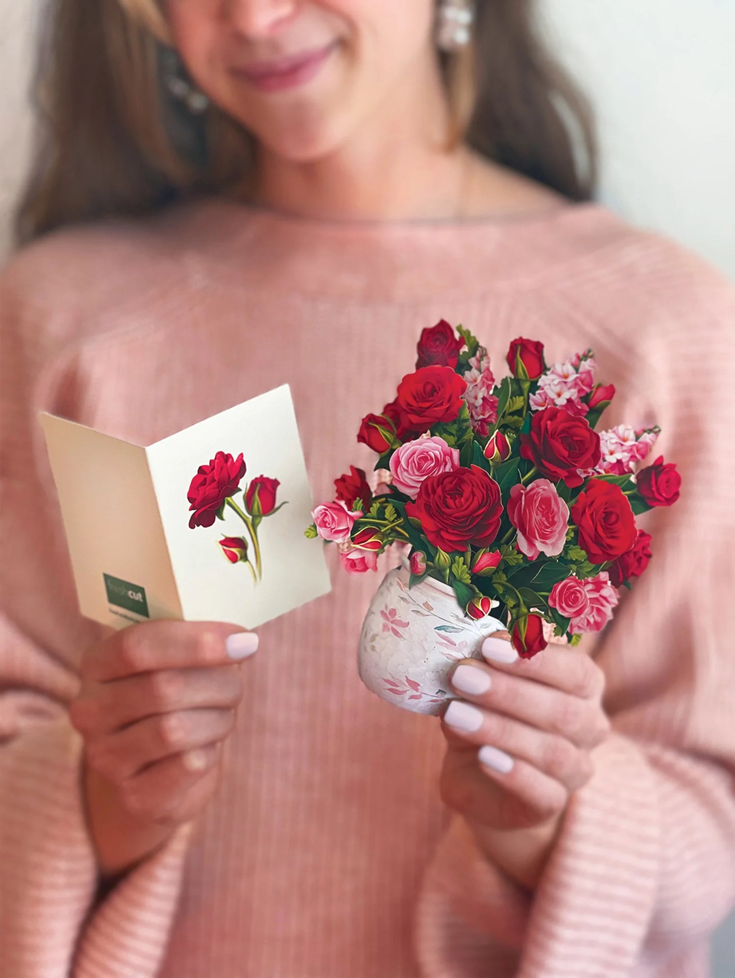 Freshcut Paper. Mini Blooming Roses Pop-Up Card