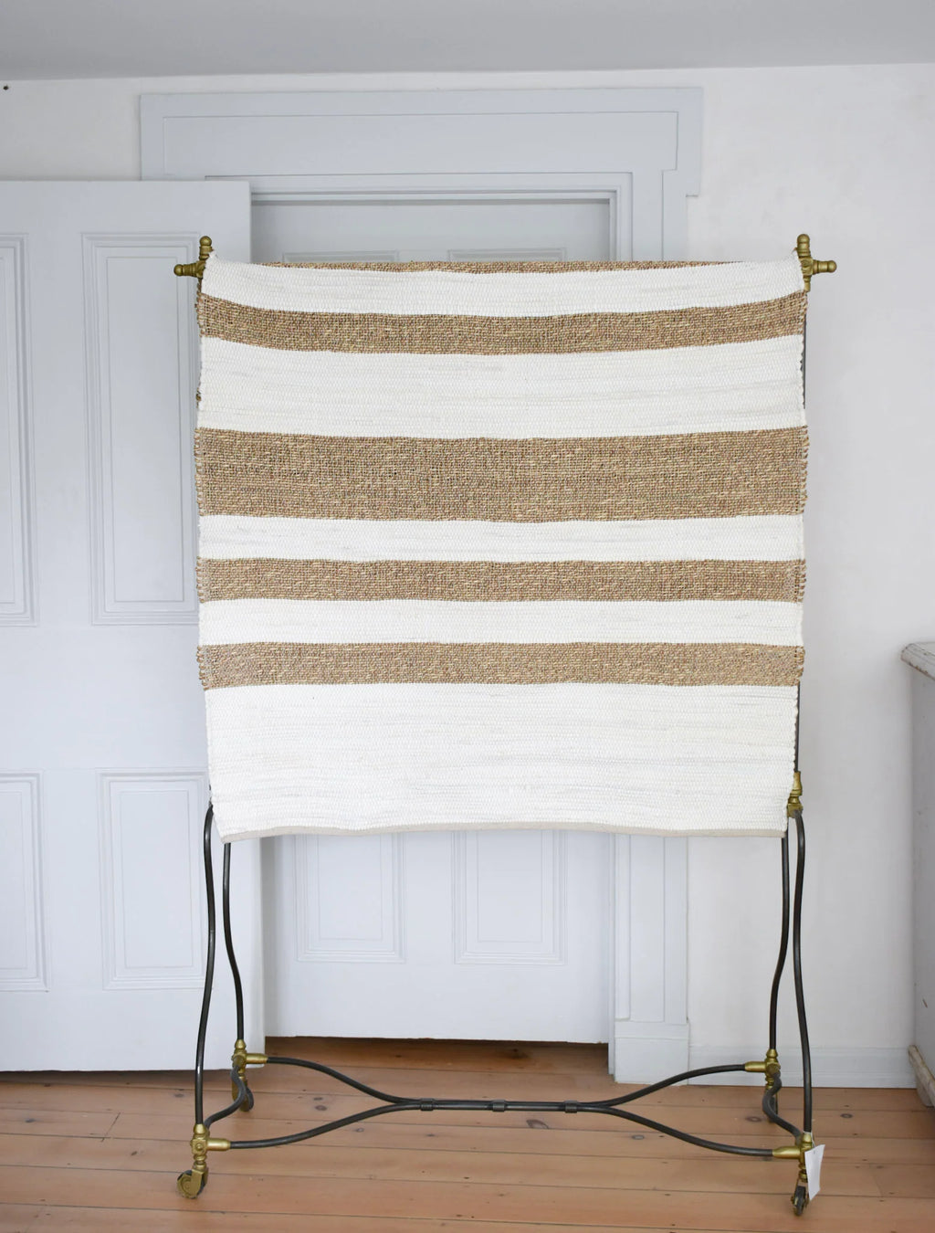 Tai Stripe 4 x 6  Rug White Multi