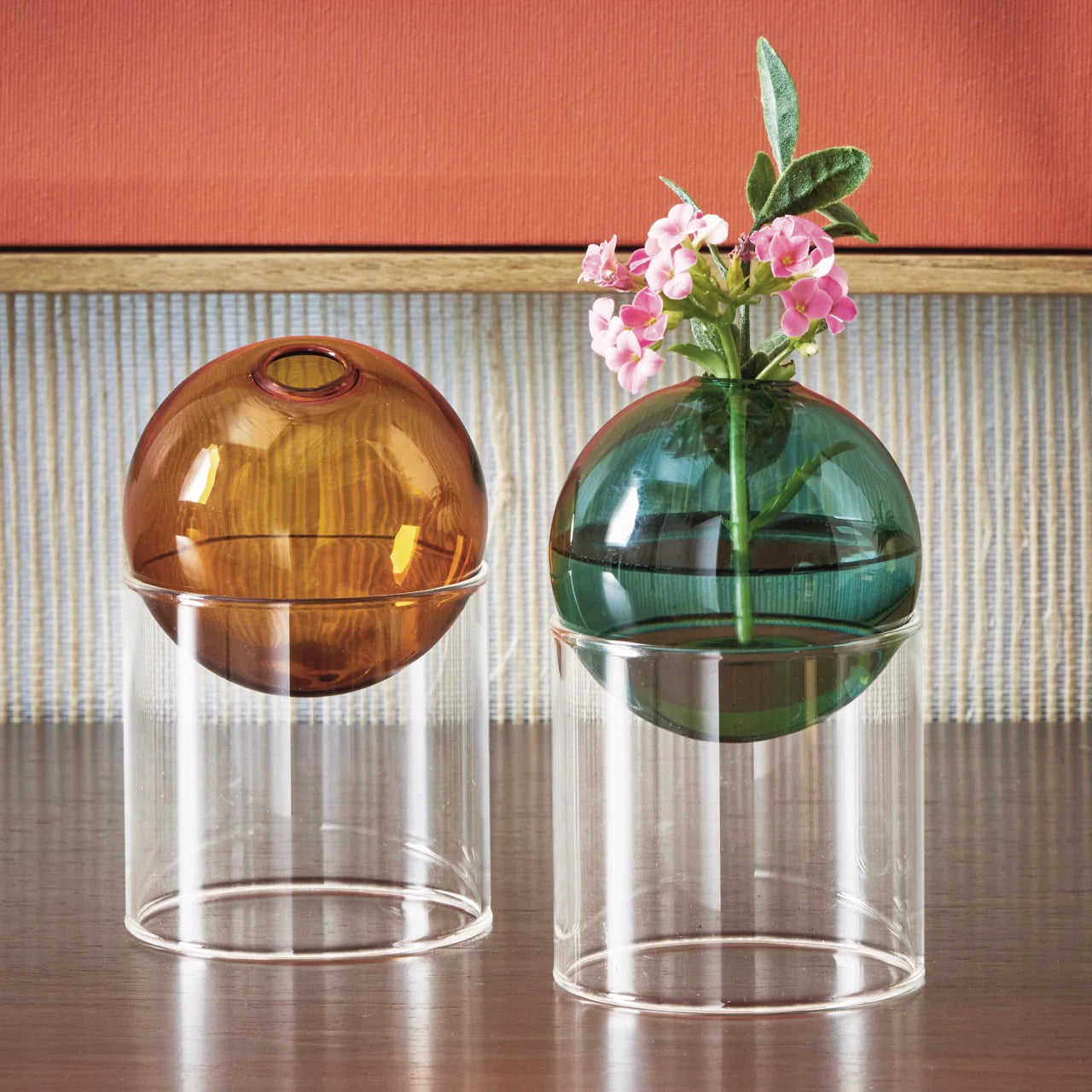 Sphere Glass Vase (2 Colors)