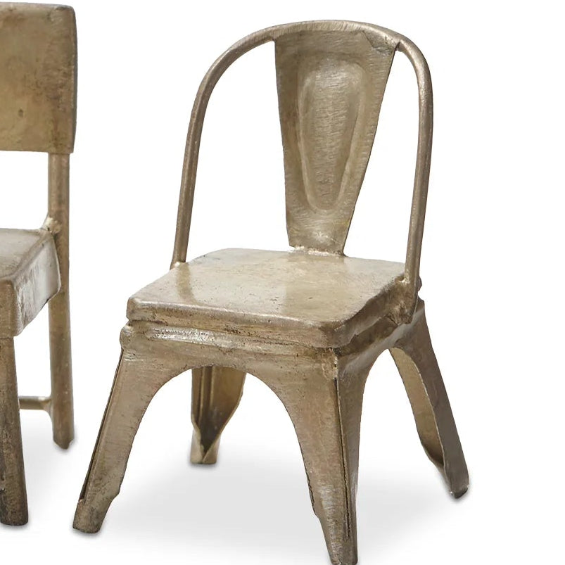 Vintage Tiny Chair – Beckman Gallery