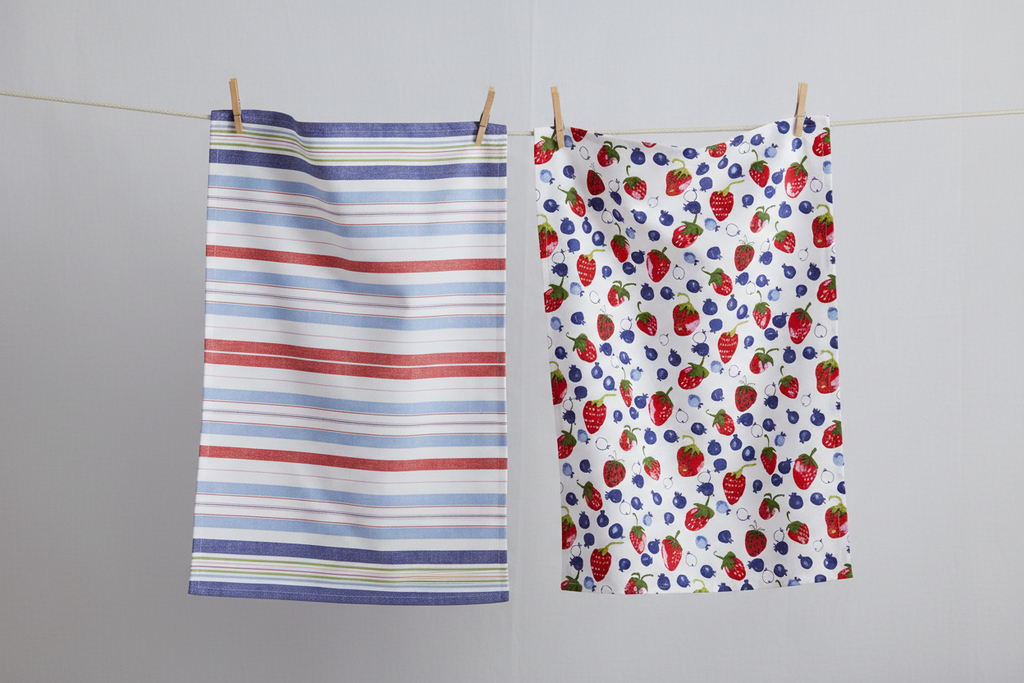 Tossed Berries Dishtowel (set/2)