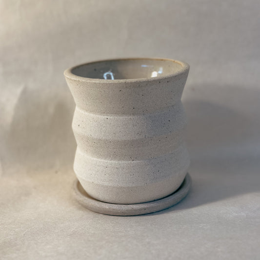 Olivia Snow Ceramics - 4" Angled Creme Planter with Saucer and Drainage