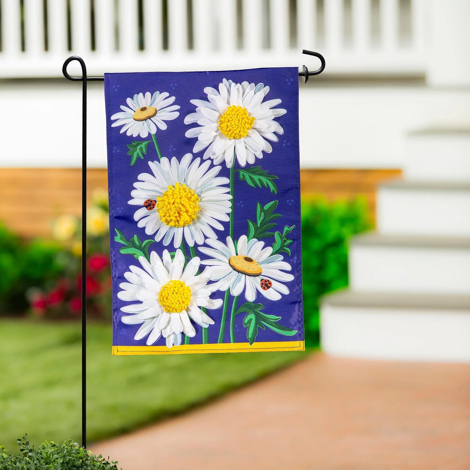 Daisy Days , Garden Applique Flag