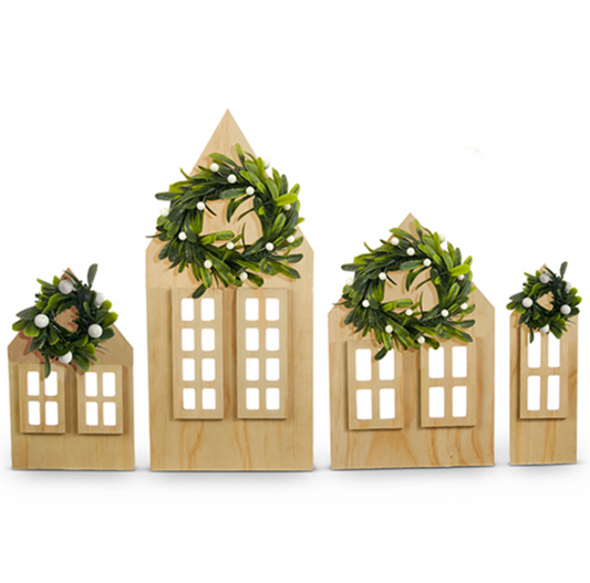 Wood Village with Mistletoe Wreaths. Set of 4 pcs.