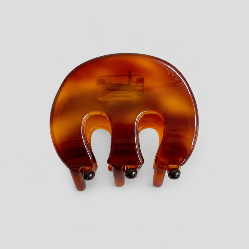 DAYLA - Petite Letter M Claw Clip