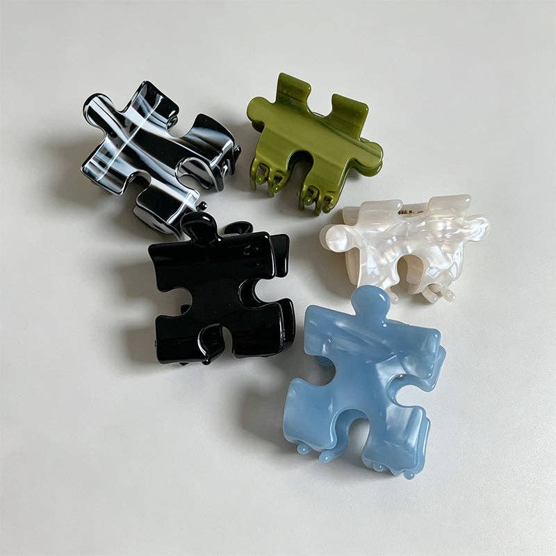 DAYLA - Geometric Pattern Claw Clip