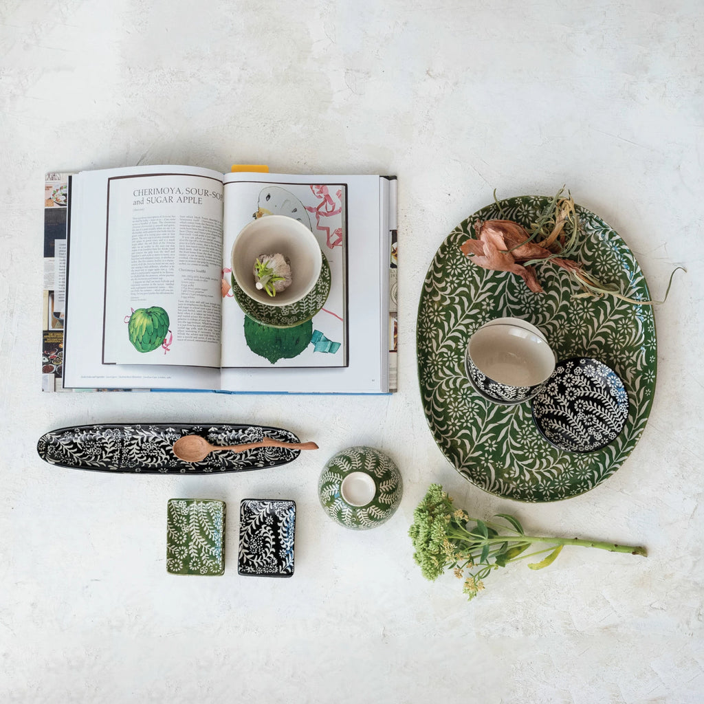 Creative Co-Op - Round Stoneware Bowl w/ Wax Relief Botanicals