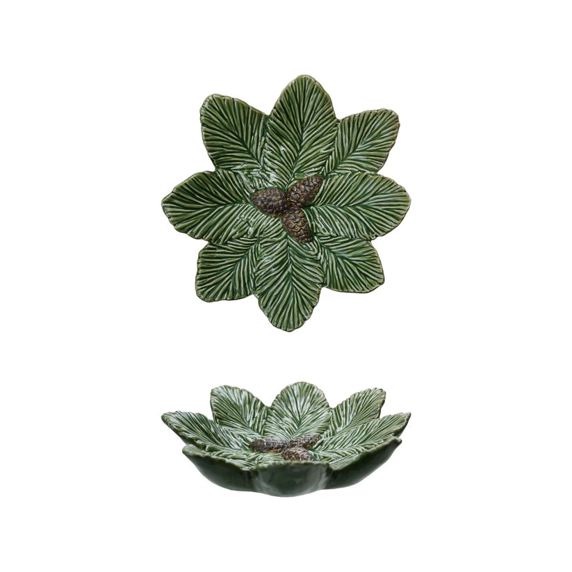 Creative Co-Op - 8" round Stoneware Scalloped Plate